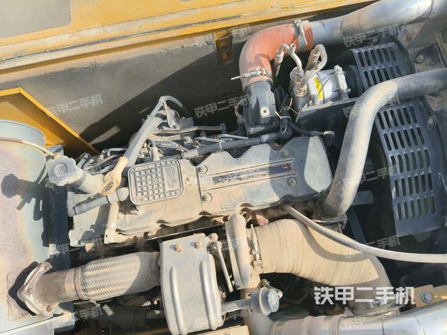 發(fā)動(dòng)機(jī)室(上車部件) 發(fā)動(dòng)機(jī)室(上車部件)
