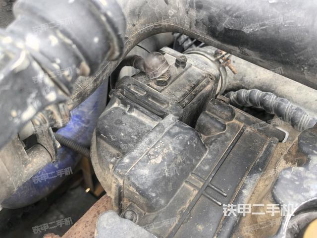 氣門室蓋螺絲特寫（上車部件）