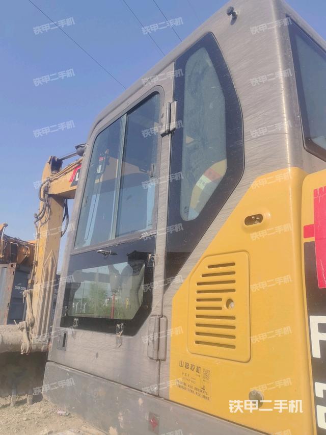 駕駛室左后45度（駕駛室部分）