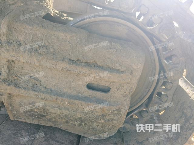 右側(cè)行走馬達(dá)蓋板(行走機(jī)構(gòu)) 右側(cè)行走馬達(dá)蓋板(行走機(jī)構(gòu))