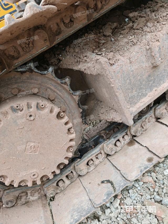 單側(cè)履帶整體（整機(jī)外觀）