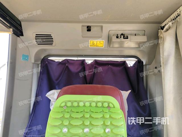 后窗玻璃角標(biāo)(駕駛室部分) 后窗玻璃角標(biāo)(駕駛室部分)