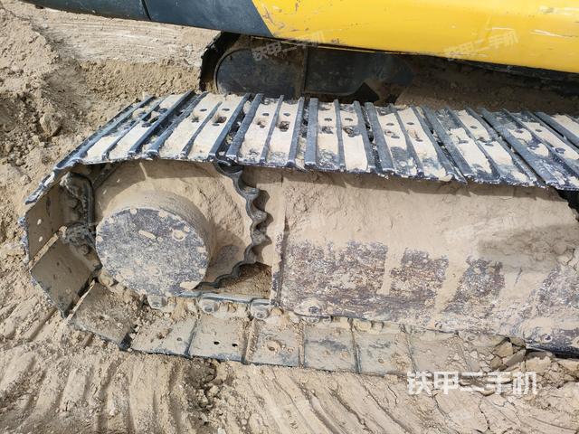 左驅(qū)動輪（行走機(jī)構(gòu)）