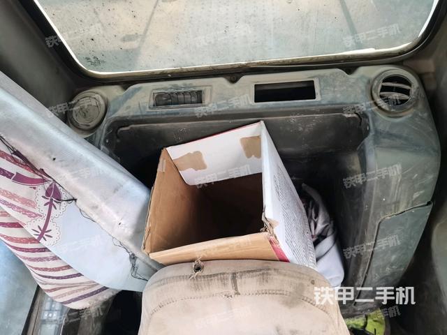 座椅后部（駕駛室部分）