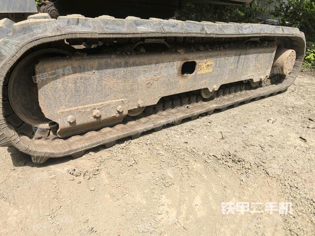 左側(cè)履帶整體?（行走機(jī)構(gòu)）