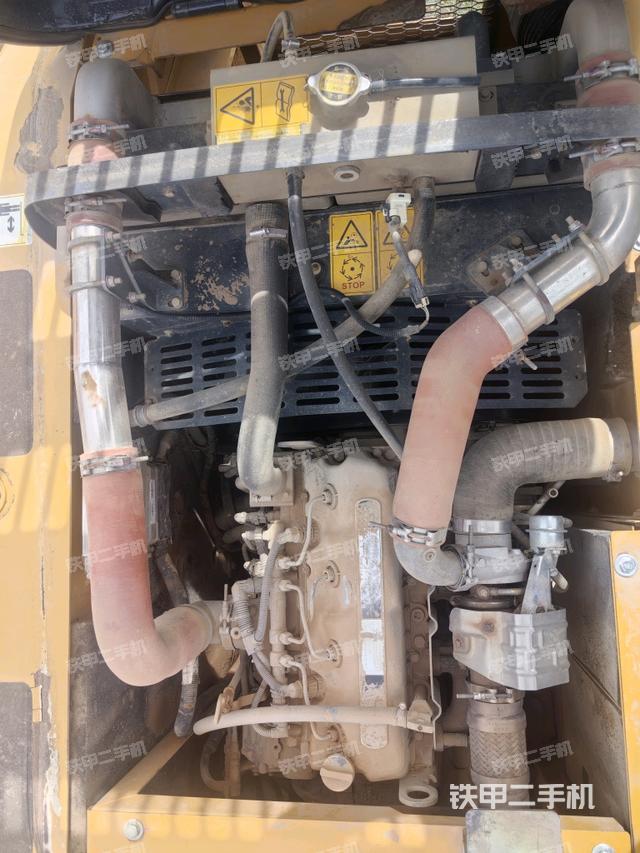 發(fā)動機整體俯視(整機外觀) 發(fā)動機整體俯視(整機外觀)