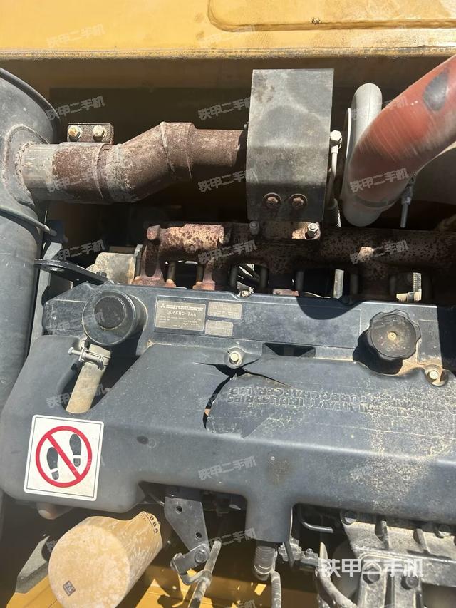 發(fā)動(dòng)機(jī)室(上車部件) 發(fā)動(dòng)機(jī)室(上車部件)