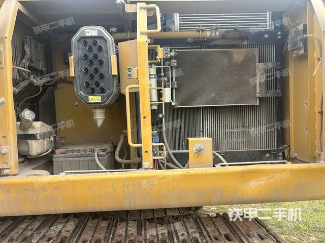 散熱器正面（大件艙室）