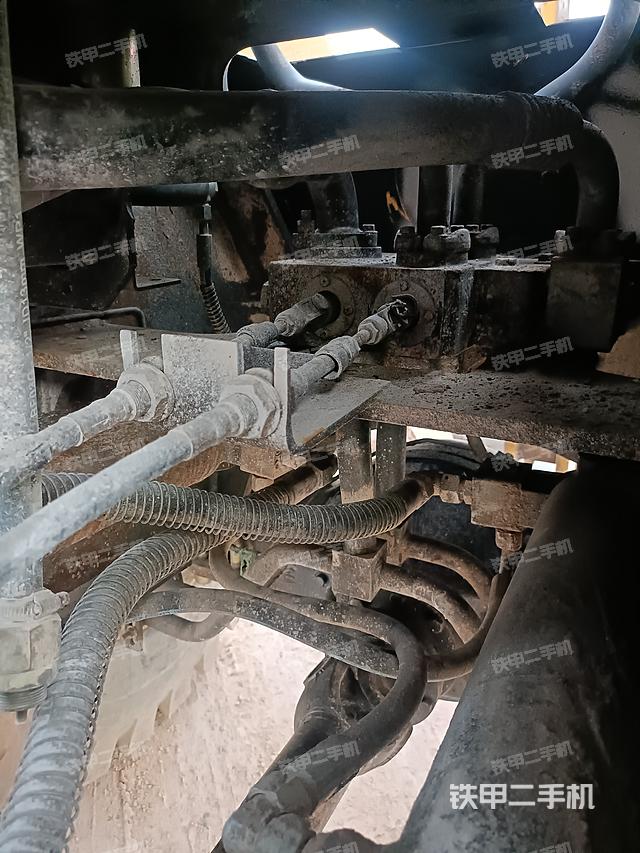 工作裝置整體（整機(jī)外觀及大件）