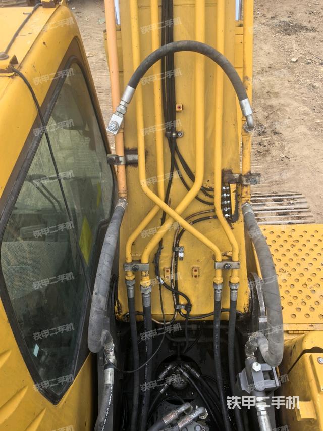 大臂背部俯視（工作和回轉裝置）