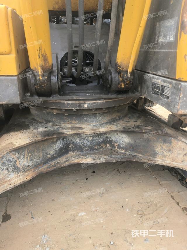 轉盤和下車架正前（工作和回轉裝置）