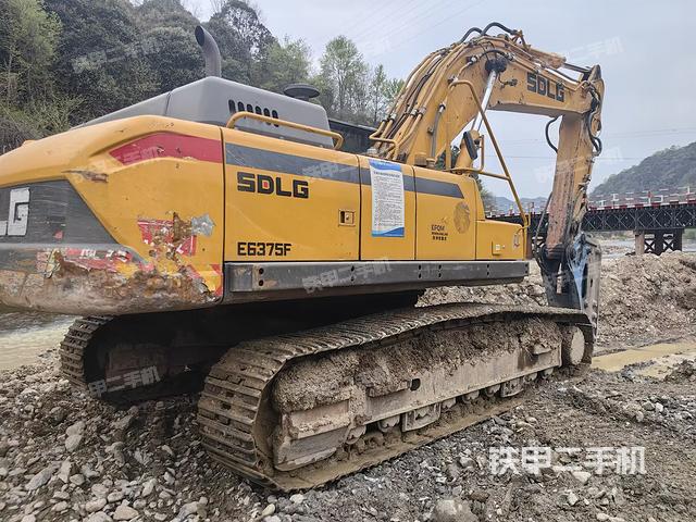 整機右后45°（整機外觀）