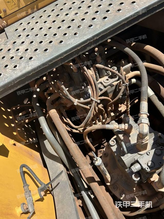 回轉(zhuǎn)馬達(dá)（上車(chē)部件）