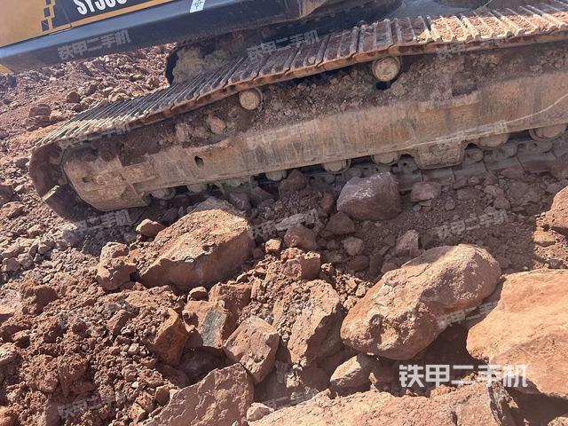 左側(cè)履帶整體?(行走機(jī)構(gòu)) 左側(cè)履帶整體?(行走機(jī)構(gòu))