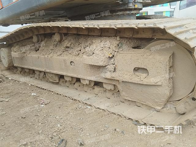 單側(cè)履帶整體（整機(jī)外觀）