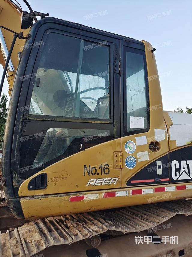 駕駛室整體（整機(jī)外觀）