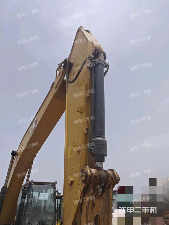 小臂整體右前（工作和回轉(zhuǎn)裝置）