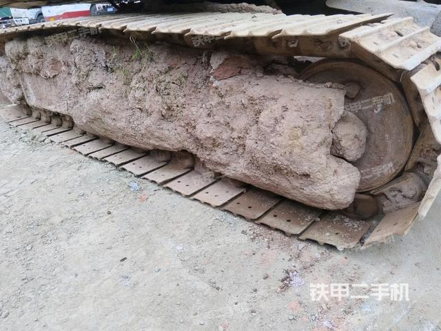 左側(cè)履帶整體?(行走機構(gòu)) 左側(cè)履帶整體?(行走機構(gòu))