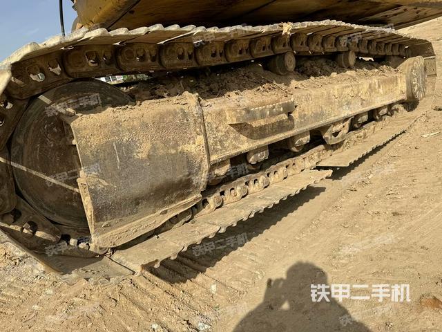 单侧履带整体（整机外观）