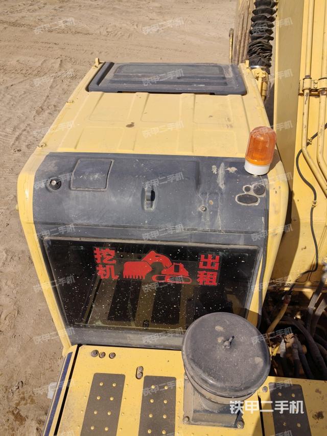 驾驶室顶部（整机外观）