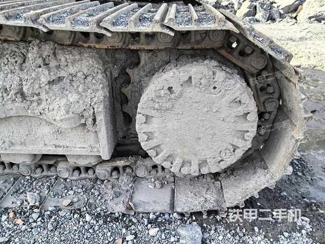 單側(cè)履帶整體（整機(jī)外觀）