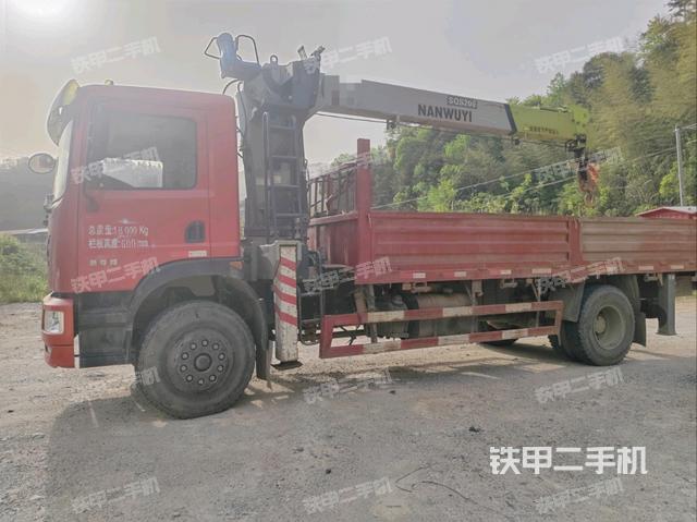 左后45度（汽車起重機(jī)外觀）