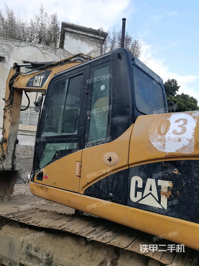 駕駛室左后45度（駕駛室部分）