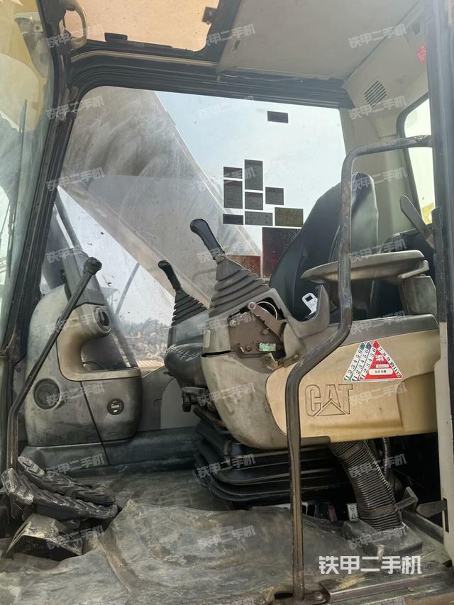 驾驶室整体（整机外观）