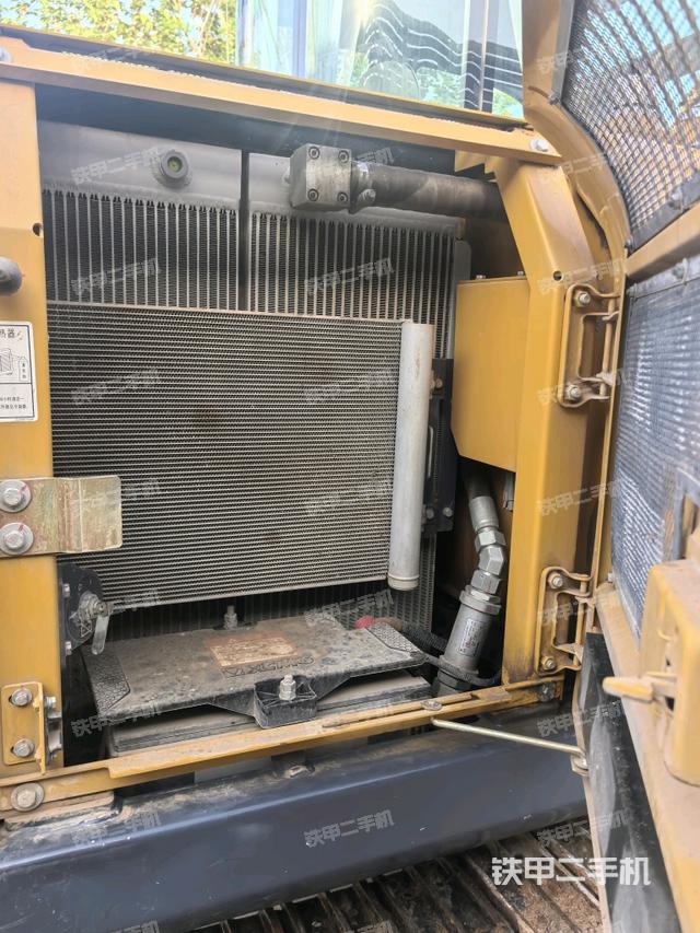 散熱器室(大件艙室) 散熱器室(大件艙室)