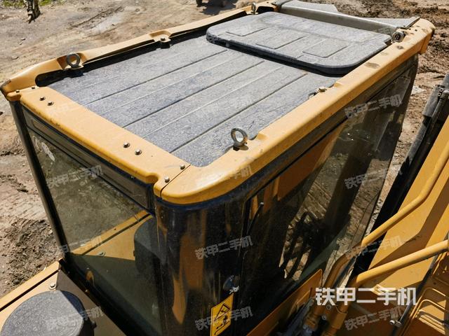 駕駛室頂部俯視(上車部件) 駕駛室頂部俯視(上車部件)
