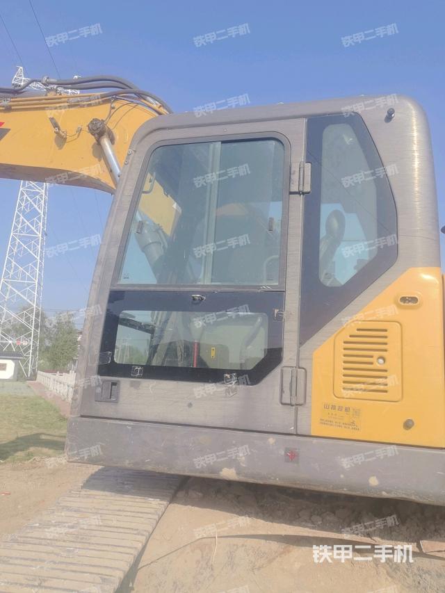 駕駛室正側(cè)（駕駛室部分）