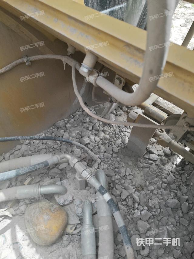 中央回轉(zhuǎn)接頭特寫（上車部件）