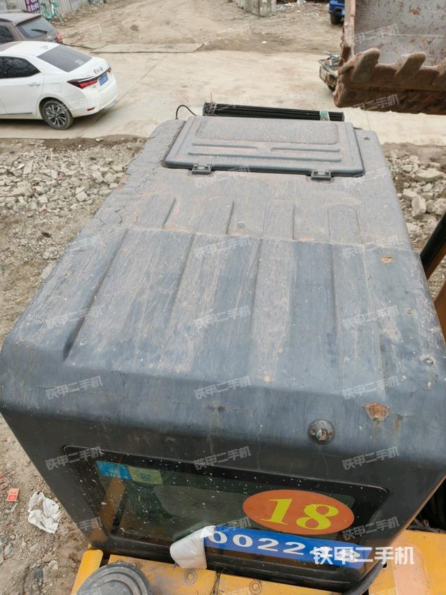 駕駛室頂部（整機(jī)外觀）