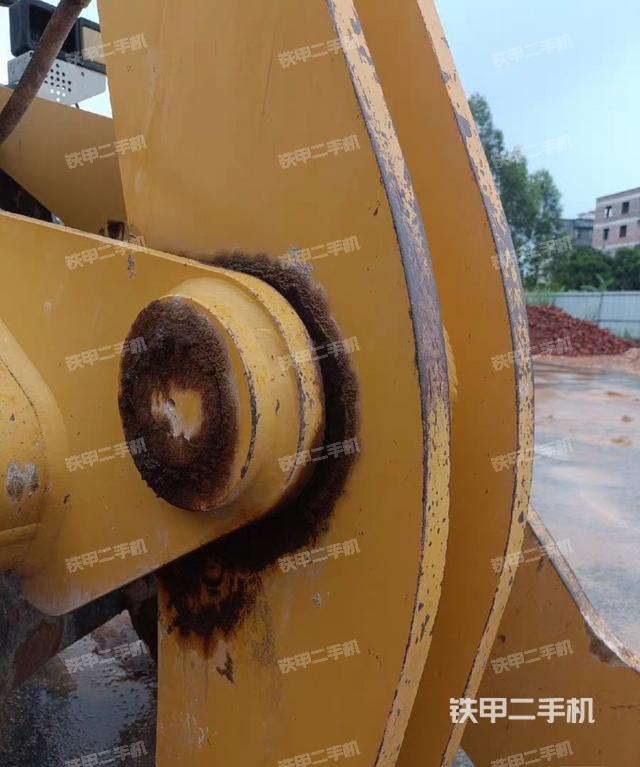 整機(jī)右后45°(整機(jī)外觀及大件) 整機(jī)右后45°(整機(jī)外觀及大件)