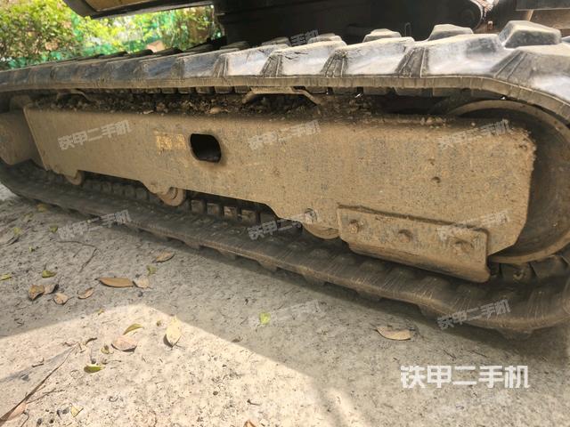 右側(cè)履帶整體?（行走機(jī)構(gòu)）