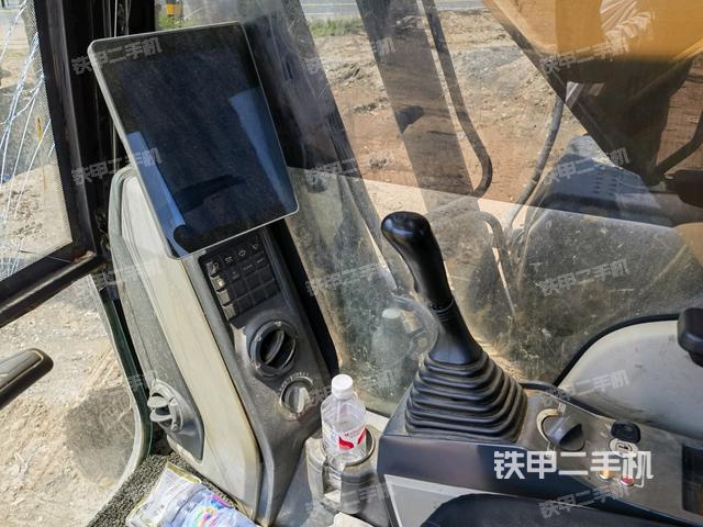 顯示屏?(駕駛室部分) 顯示屏?(駕駛室部分)