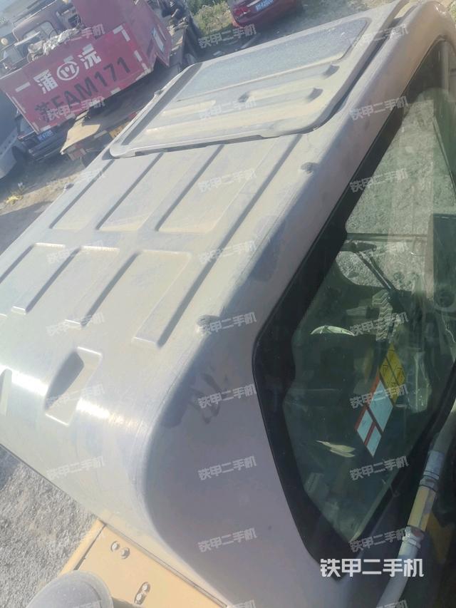 駕駛室頂部俯視（上車部件）