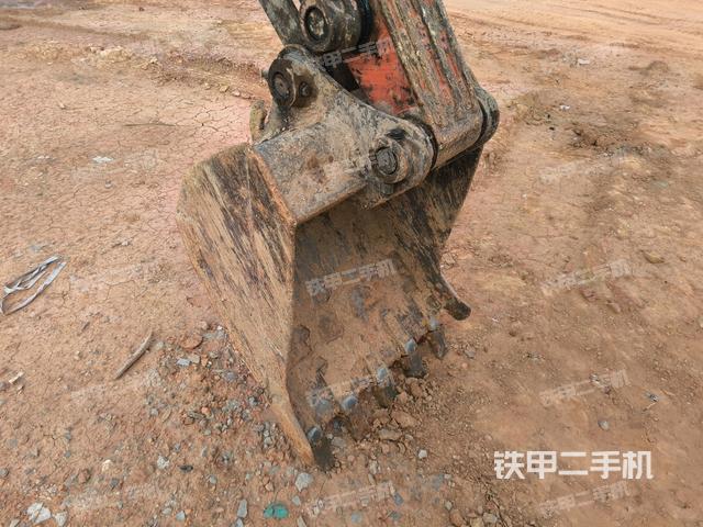 鏟斗45度(工作和回轉裝置) 鏟斗45度(工作和回轉裝置)