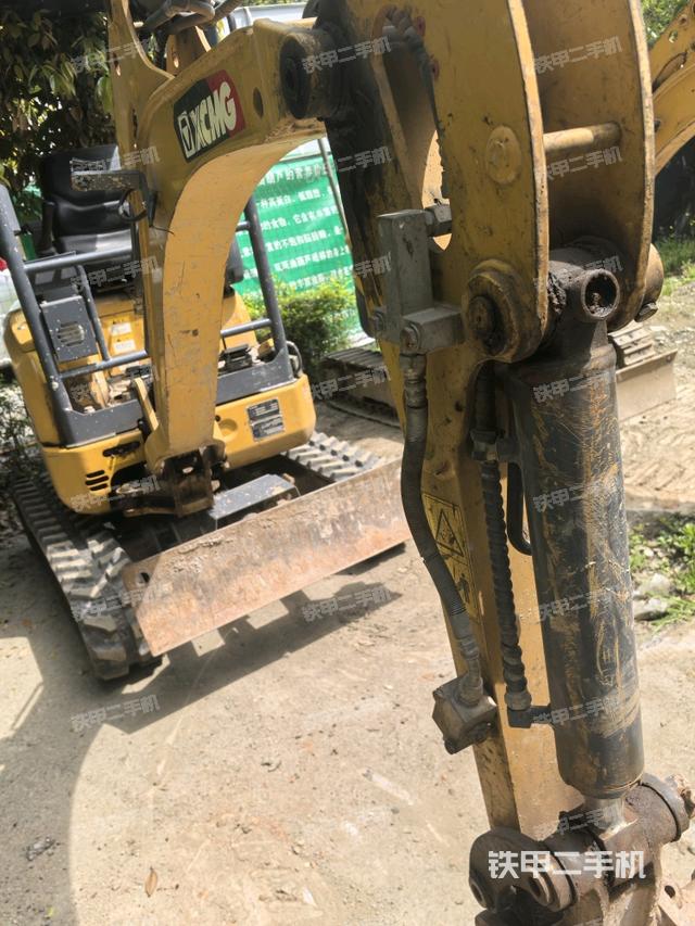 小臂整體右前（工作和回轉(zhuǎn)裝置）