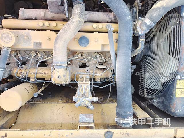 發(fā)動機(jī)整體俯視（整機(jī)外觀）