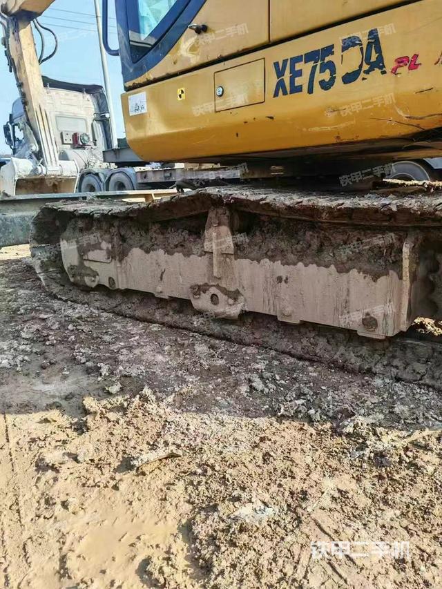 单侧履带整体（整机外观）