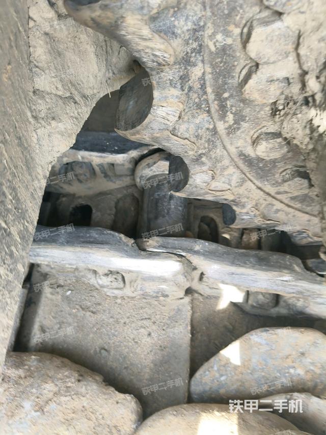 左驅(qū)動(dòng)輪(行走機(jī)構(gòu)) 左驅(qū)動(dòng)輪(行走機(jī)構(gòu))
