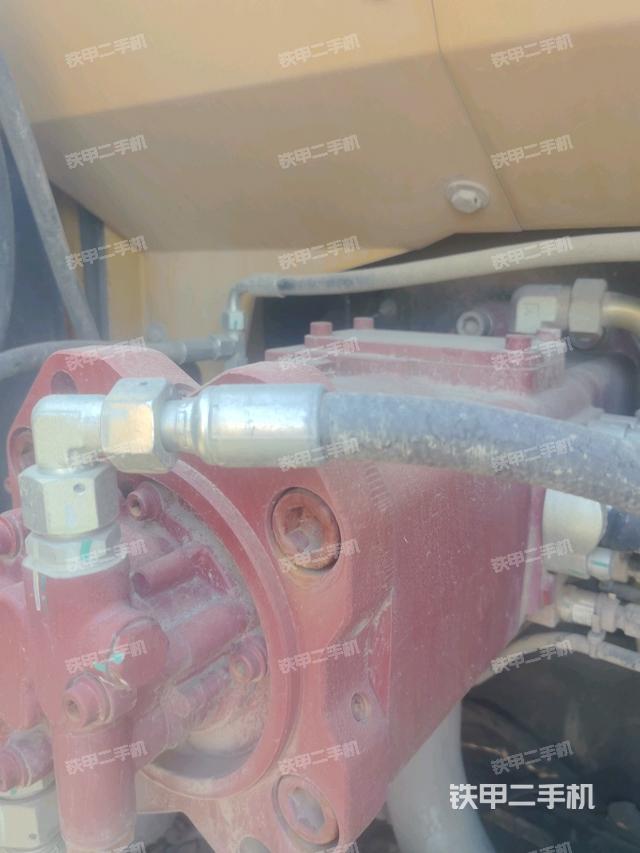 液壓泵斜45?左（大件艙室）