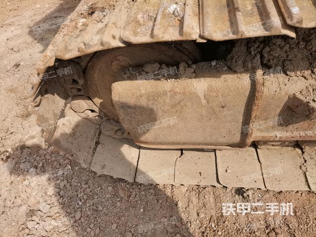 左導(dǎo)向輪（行走機(jī)構(gòu)）