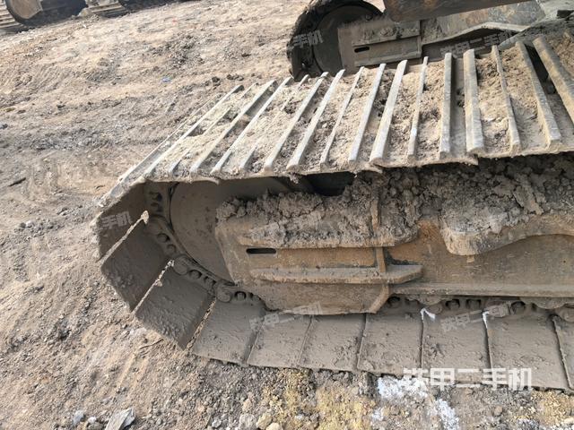 左驅(qū)動(dòng)輪（行走機(jī)構(gòu)）