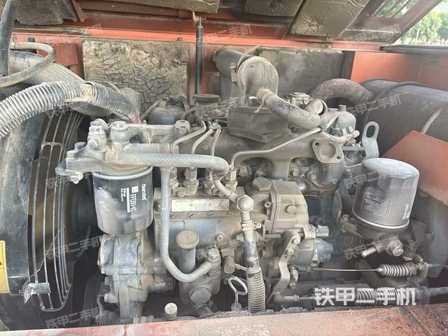 發(fā)動(dòng)機(jī)室(上車部件) 發(fā)動(dòng)機(jī)室(上車部件)