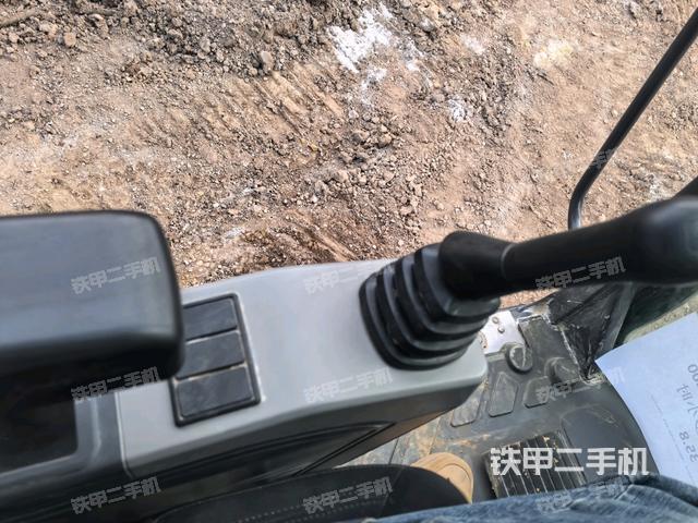 座椅右側(cè)控制臺/鑰匙門/油門/含右手柄（駕駛室部分）