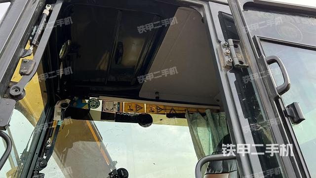 頂棚整體（駕駛室部分）