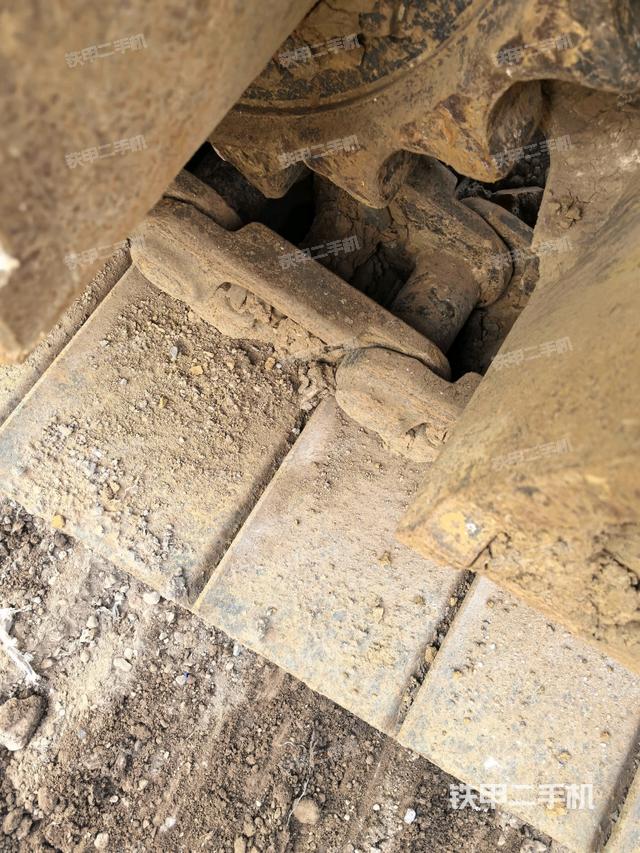 左側(cè)履帶整體?（行走機構(gòu)）