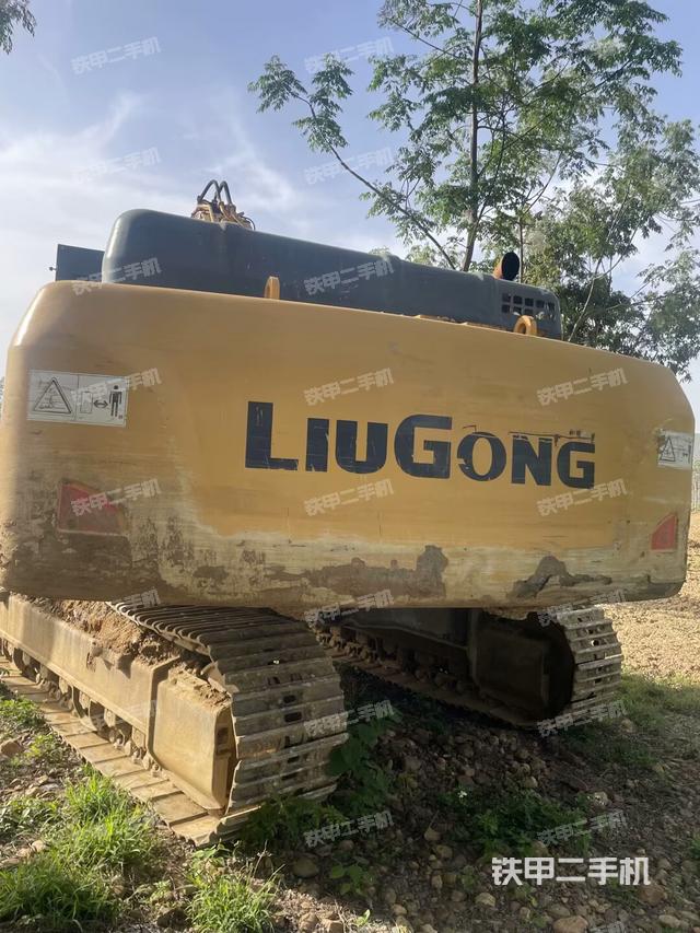 右后45(整機(jī)外觀) 右后45(整機(jī)外觀)